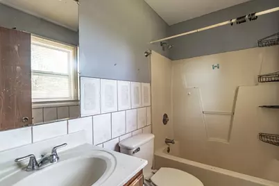 10205 W Chicago Avenue, Beach Park, IL 60099 - Photo 9