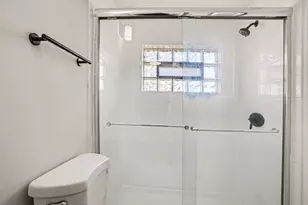 531 S Park Rd, Lombard, IL 60148 - Photo 15