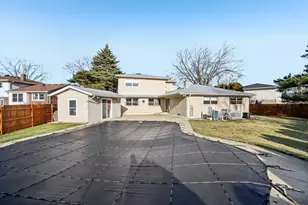 2019 E Avon Ln, Arlington Heights, IL 60004 - Photo 45