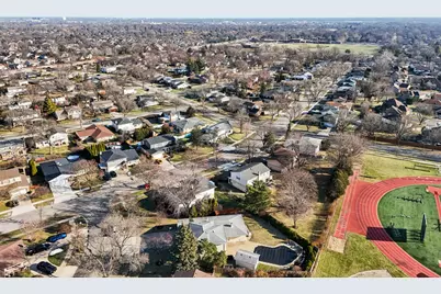 2019 E Avon Lane, Arlington Heights, IL 60004 - Photo 57