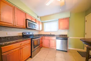 876 S Plum Grove Rd, Palatine, IL 60067 - Photo 5