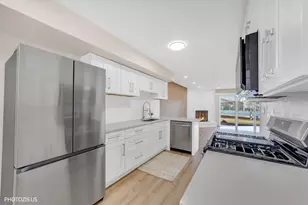 1363 S Old Wilke Rd, Arlington Heights, IL 60005 - Photo 9