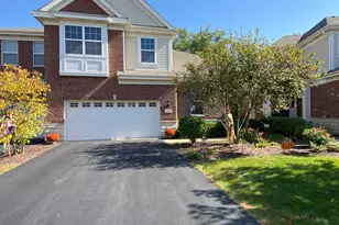 1018 Ravendale Ct, Naperville, IL 60540 - Photo 3