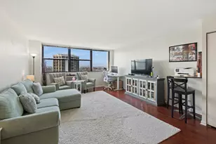 2700 N Hampden Ct, Chicago, IL 60614 - Photo 3