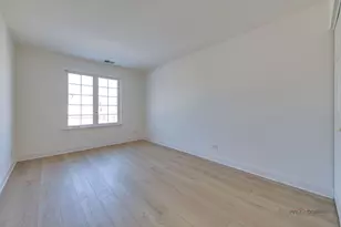 517 E Saddlebrook Ln, Vernon Hills, IL 60061 - Photo 11