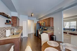 1094 Delta Dr, Elgin, IL 60123 - Photo 11