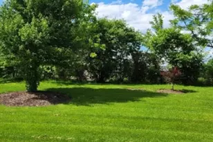 1094 Delta Dr, Elgin, IL 60123 - Photo 27