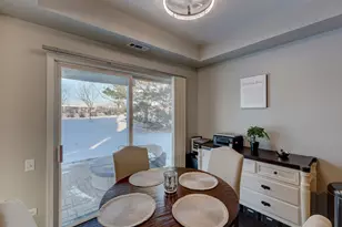 1094 Delta Dr, Elgin, IL 60123 - Photo 9