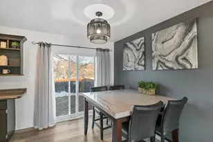 1809 Maplewood Ct, Lindenhurst, IL 60046 - Photo 5