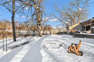 1809 Maplewood Ct, Lindenhurst, IL 60046 - Photo 33