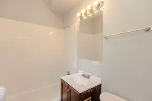 431 E Oakwood Blvd, Chicago, IL 60653 - Photo 5