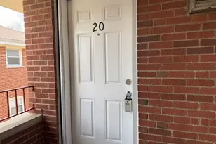 1105 Holiday Ln, Des Plaines, IL 60016 - Photo 13