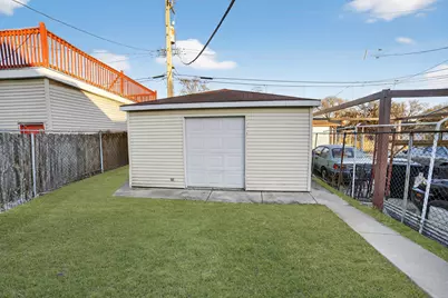 525 N Springfield Avenue, Chicago, IL 60624 - Photo 15