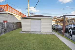 525 N Springfield Ave, Chicago, IL 60624 - Photo 15