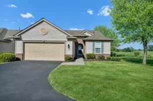 11268 Bellflower Ln, Huntley, IL 60142 - Photo 1
