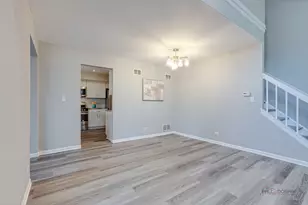 384 Bentley Pl, Buffalo Grove, IL 60089 - Photo 11