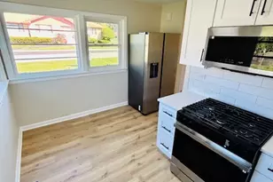 768 N Rohde Ave, Hillside, IL 60162 - Photo 5