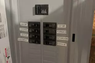 8520 S Kingston Ave, Chicago, IL 60617 - Photo 23