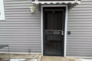 8520 S Kingston Ave, Chicago, IL 60617 - Photo 29