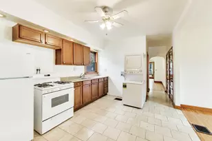 1112 N Spaulding Ave, Chicago, IL 60651 - Photo 5