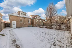 5531 S Neva Ave, Chicago, IL 60638 - Photo 29