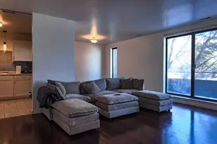 5 E Carriageway Dr, Hazel Crest, IL 60429 - Photo 5