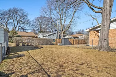 10 N Adams Street, North Aurora, IL 60542 - Photo 15