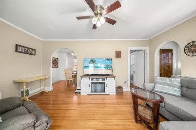 10 N Adams Street, North Aurora, IL 60542 - Photo 3