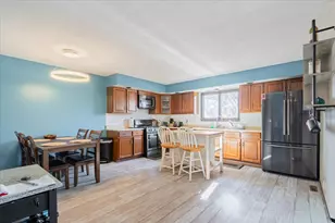 1512 E Fairlawn Dr, Urbana, IL 61802 - Photo 9