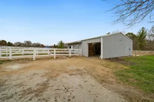 6N777 Palomino Dr, Saint Charles, IL 60175 - Photo 3