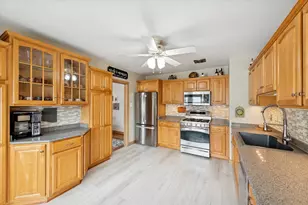 1908 Sunnyside Ave, Westchester, IL 60154 - Photo 15