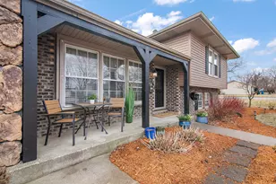 206 Meadows Rd S, Bourbonnais, IL 60914 - Photo 3