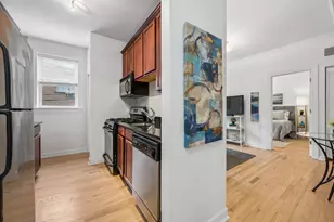 536 W Belmont Ave, Chicago, IL 60657 - Photo 13