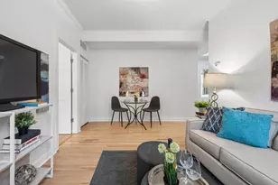 536 W Belmont Ave, Chicago, IL 60657 - Photo 9