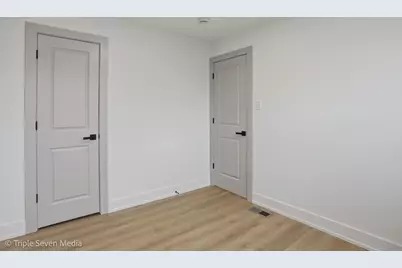 5831 W 81st Place, Burbank, IL 60459 - Photo 17