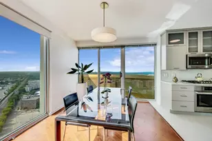 1720 Maple Ave, Evanston, IL 60201 - Photo 7