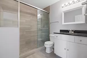 138 Celebration Ct, Hainesville, IL 60073 - Photo 9