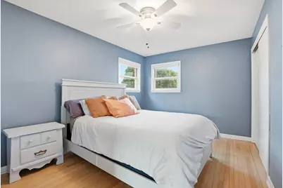 5533 N Menard Avenue, Chicago, IL 60630 - Photo 7