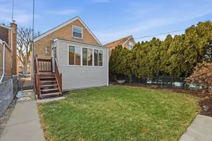 5533 N Menard Ave, Chicago, IL 60630 - Photo 27