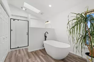 906 E Streamwood Blvd, Streamwood, IL 60107 - Photo 15