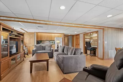 906 E Streamwood Boulevard, Streamwood, IL 60107 - Photo 21