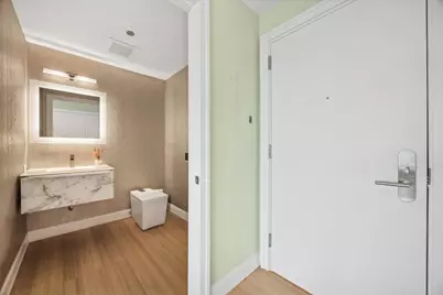 340 E Randolph Street #905, Chicago, IL 60601 - Photo 9