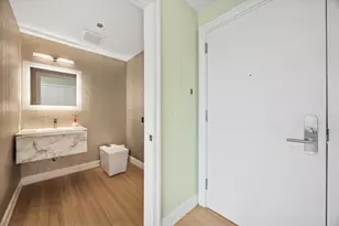 340 E Randolph St, Chicago, IL 60601 - Photo 9