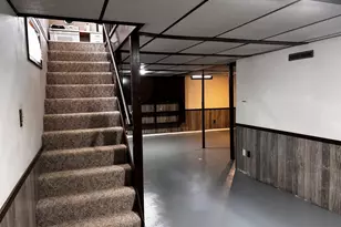 215 Cedar St, Morrison, IL 61270 - Photo 11