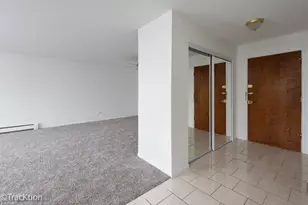 1301 S Finley Rd, Lombard, IL 60148 - Photo 5