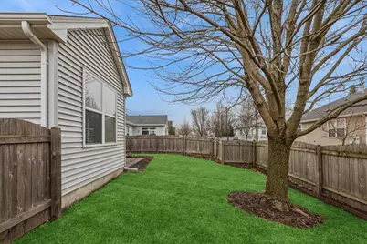 820 Bellevue Circle, Oswego, IL 60543 - Photo 23