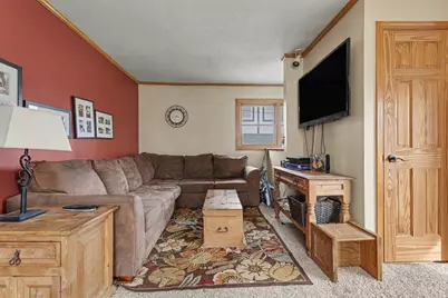 10541 S 84th Avenue, Palos Hills, IL 60465 - Photo 5