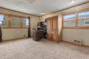 10541 S 84th Ave, Palos Hills, IL 60465 - Photo 9