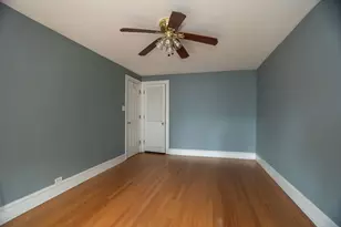 2321 E 69th St, Chicago, IL 60649 - Photo 15