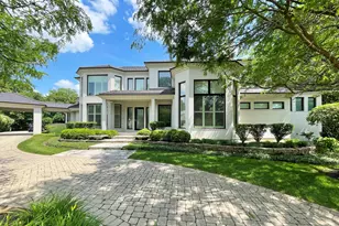 1807 Midwest Club Pkwy, Oak Brook, IL 60523 - Photo 1